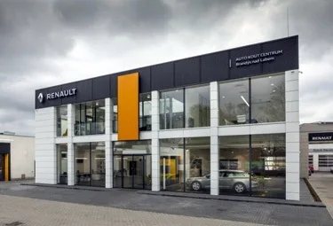 Kovová fasáda autosalonu Auto Kout Renault v Brandýse nad Labem