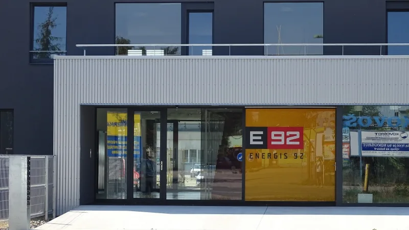 Bezúdržbová plechová fasáda Energis 92 v Hradci Králové