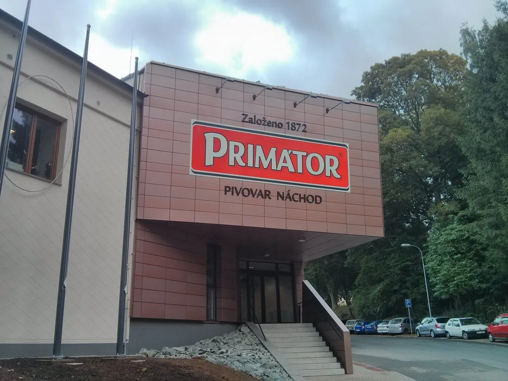 Stylové opláštění budovy pivovaru Primátor v Náchodě respektující tradici i moderní trendy