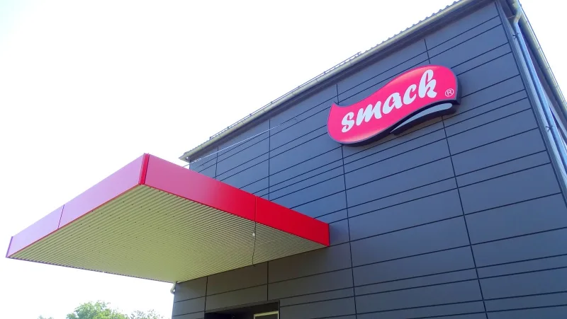 Originální fasádní řešení pro objekt Smack v Zámrsku